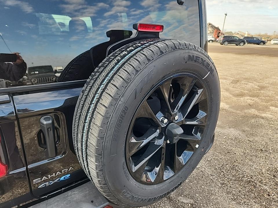 2025 Jeep Wrangler 4xe Sahara AWD