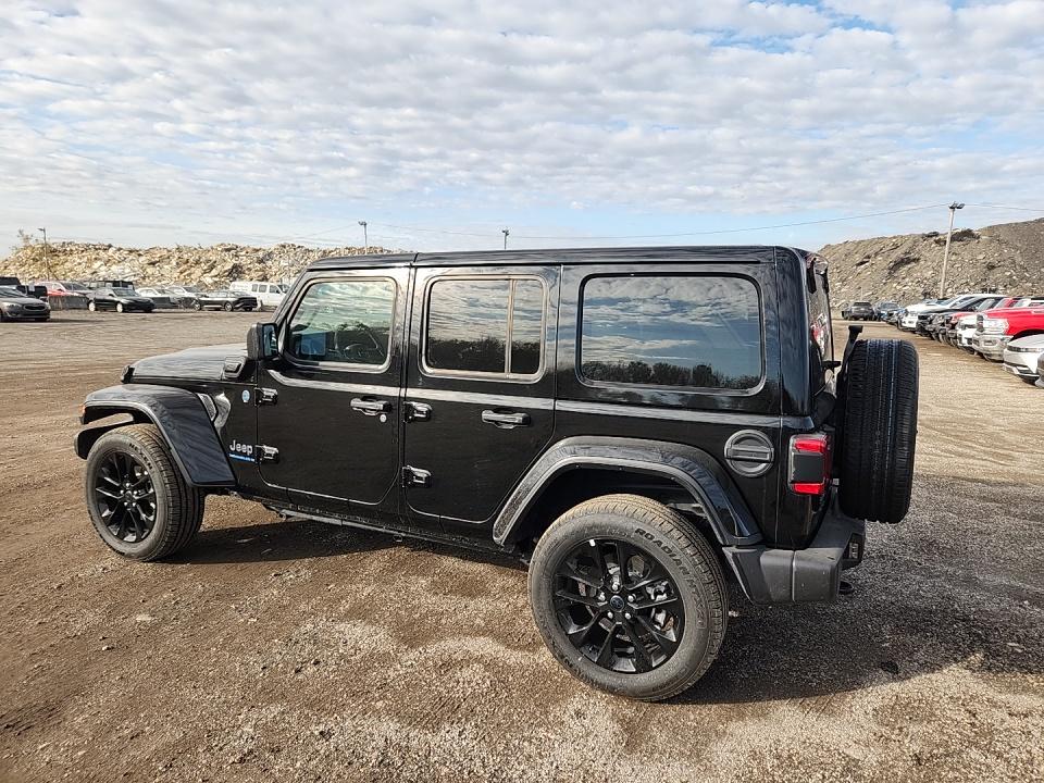 2025 Jeep Wrangler 4xe Sahara AWD