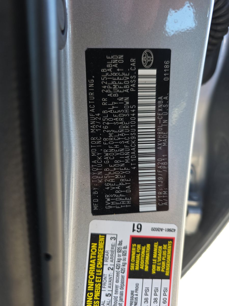 2025 Toyota Camry LE FWD