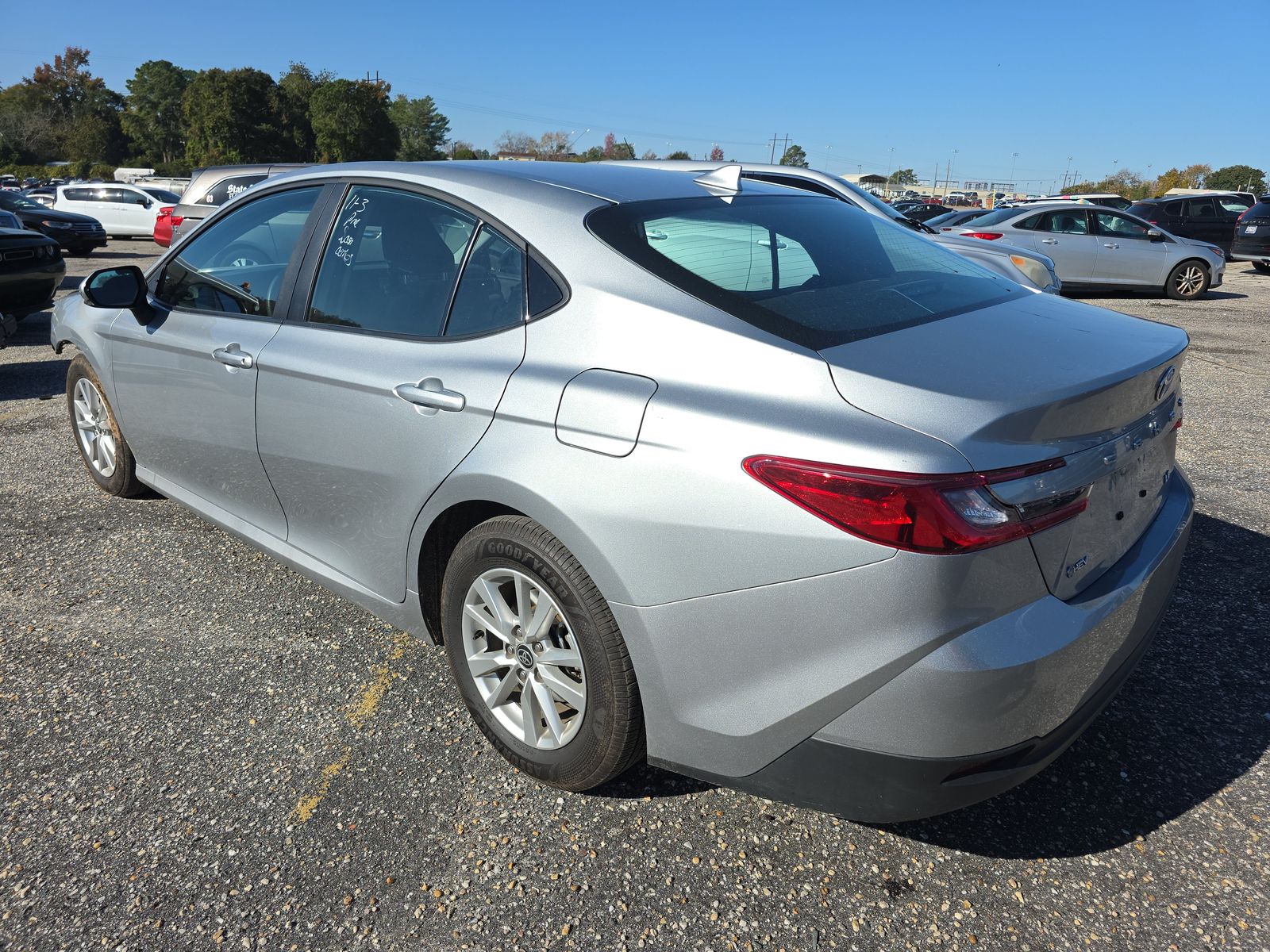 2025 Toyota Camry LE FWD
