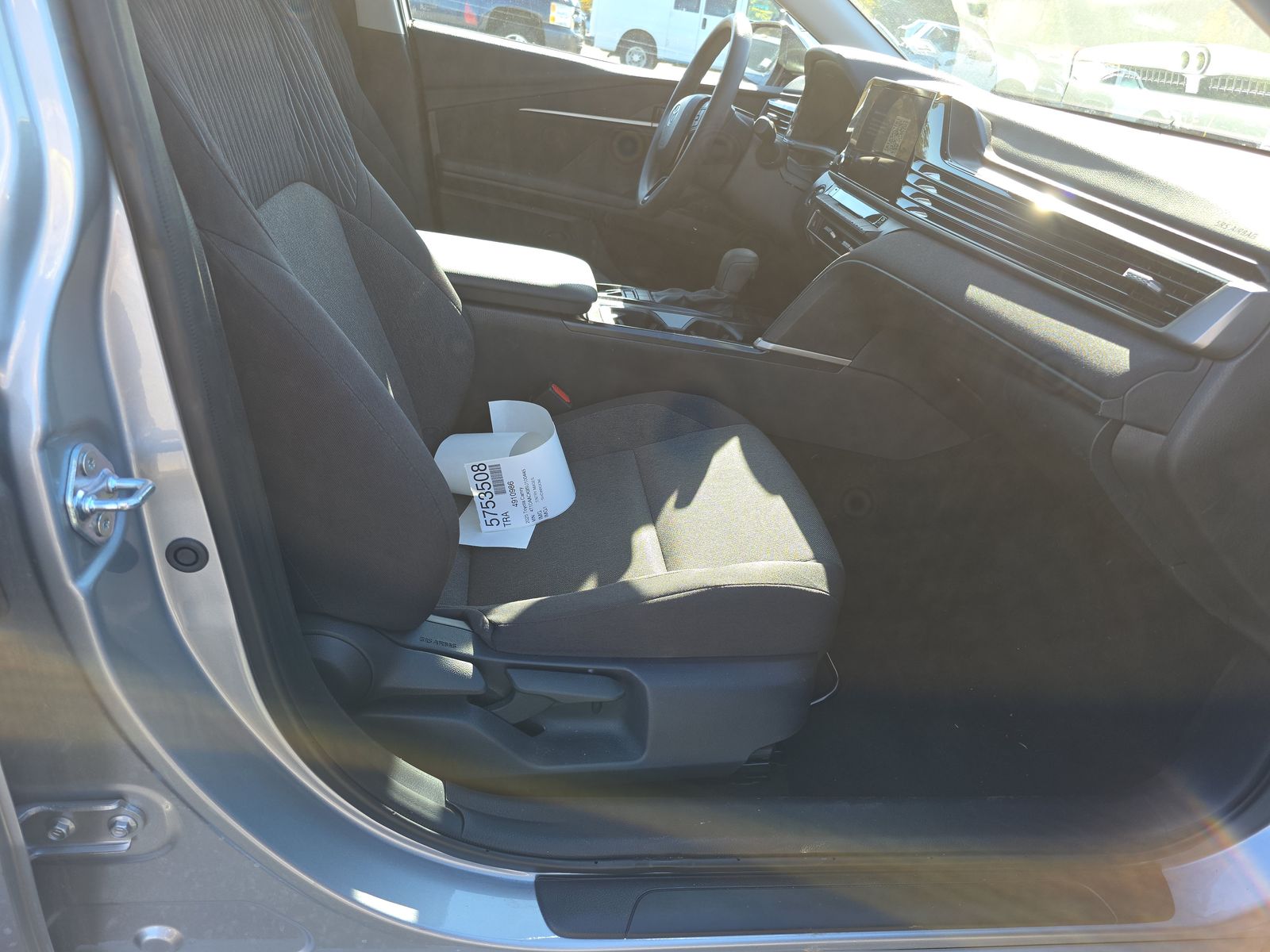 2025 Toyota Camry LE FWD