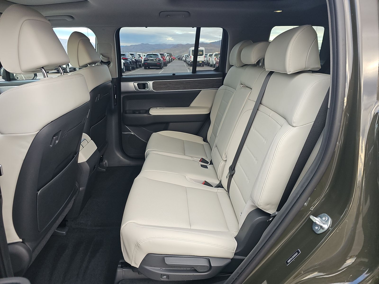 2025 Hyundai Santa Fe Hybrid Limited FWD