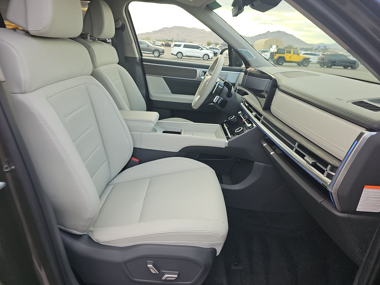 2025 Hyundai Santa Fe Hybrid Limited FWD