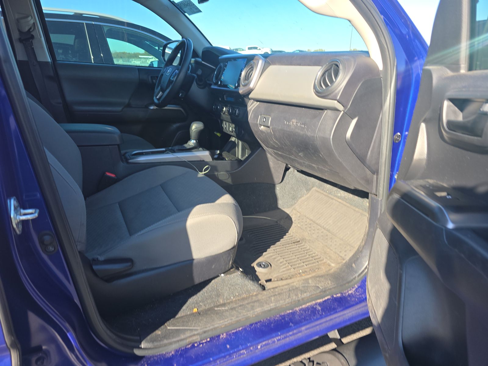 2023 Toyota Tacoma SR5 AWD