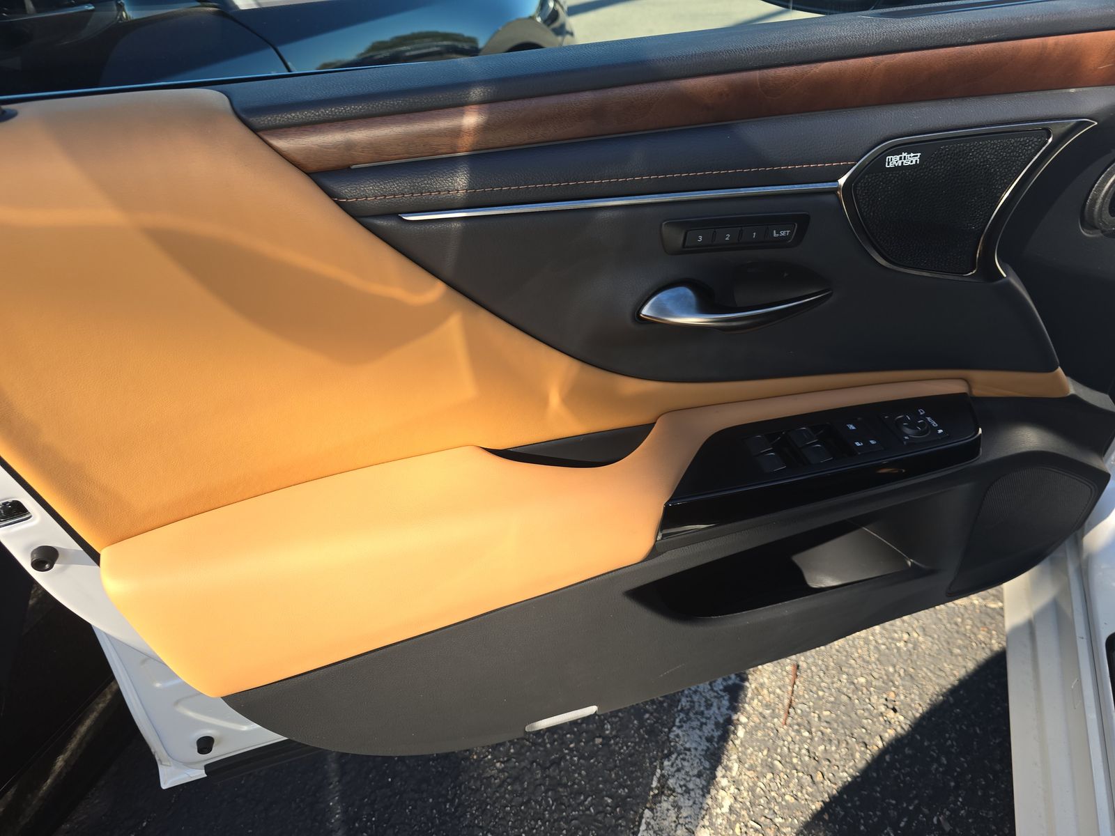 2024 Lexus ES ES 300h Luxury FWD