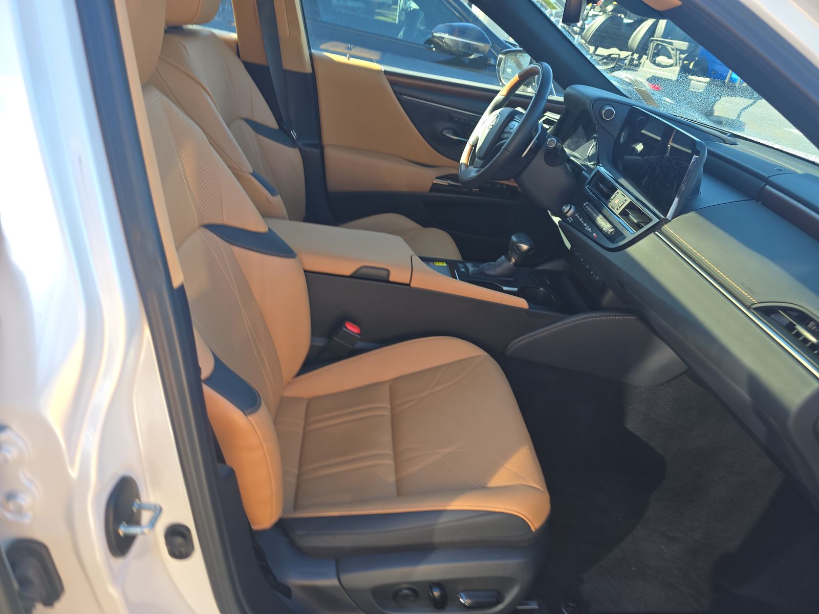 2024 Lexus ES ES 300h Luxury FWD