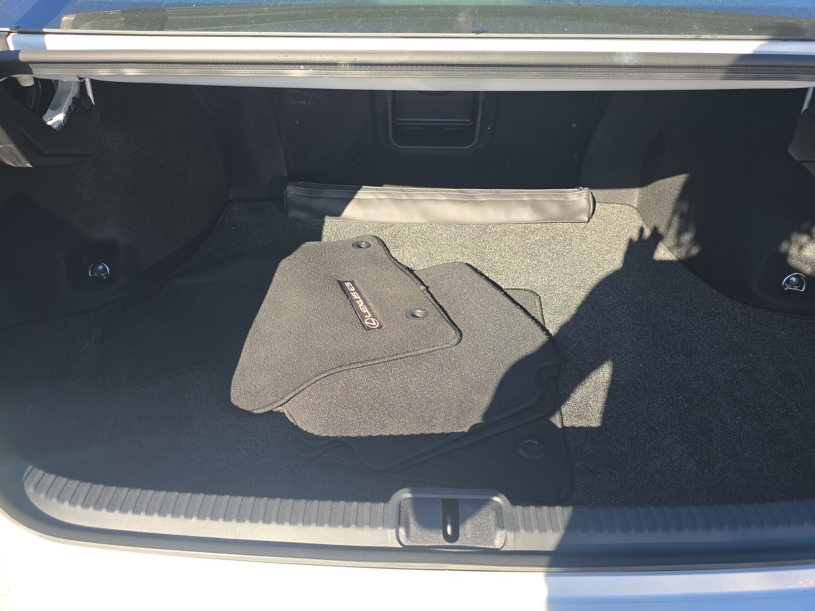 2024 Lexus ES ES 300h Luxury FWD