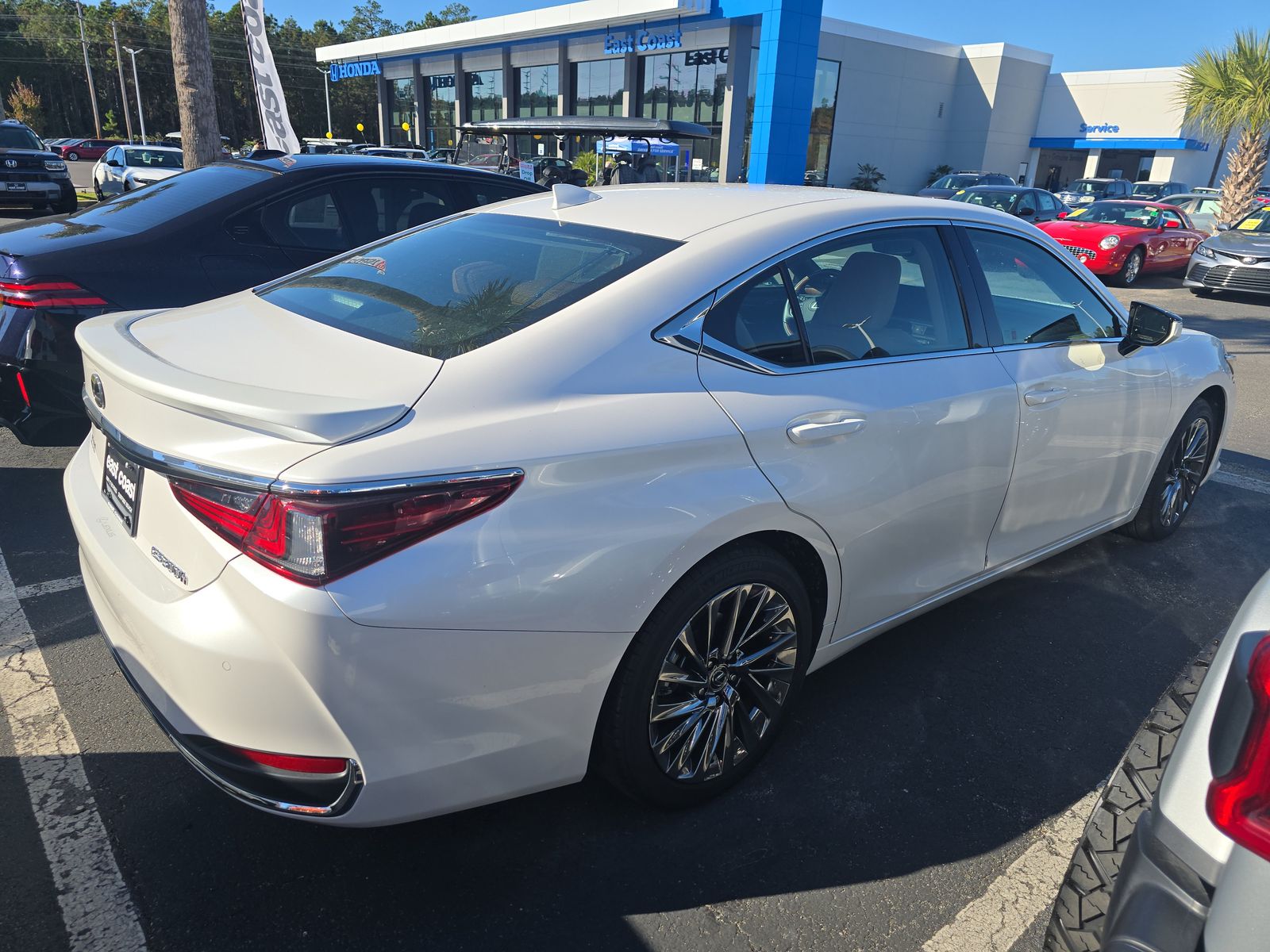 2024 Lexus ES ES 300h Luxury FWD