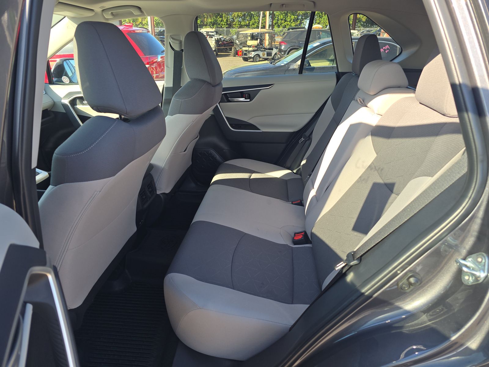 2025 Toyota RAV4 XLE AWD