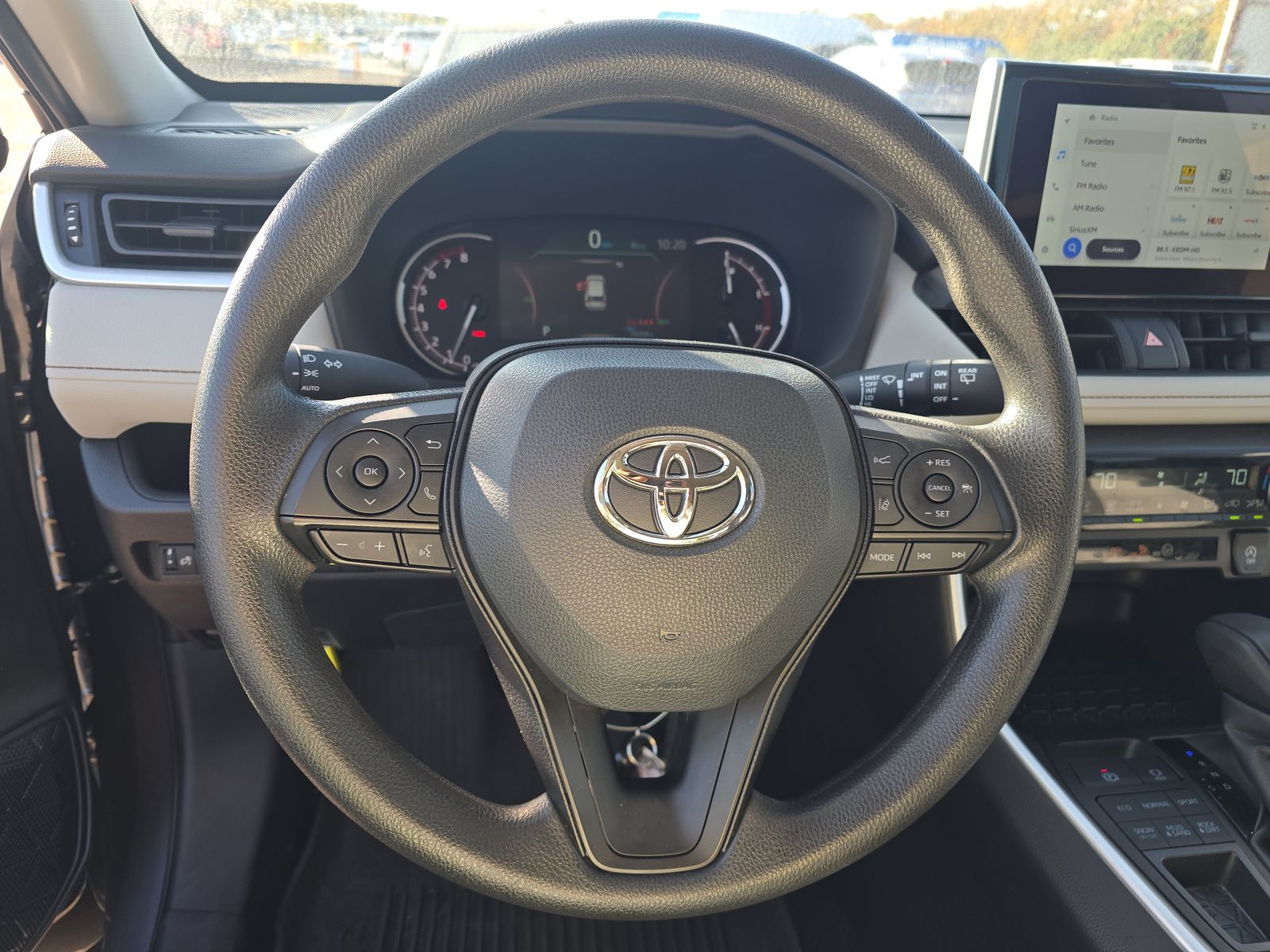 2025 Toyota RAV4 XLE AWD