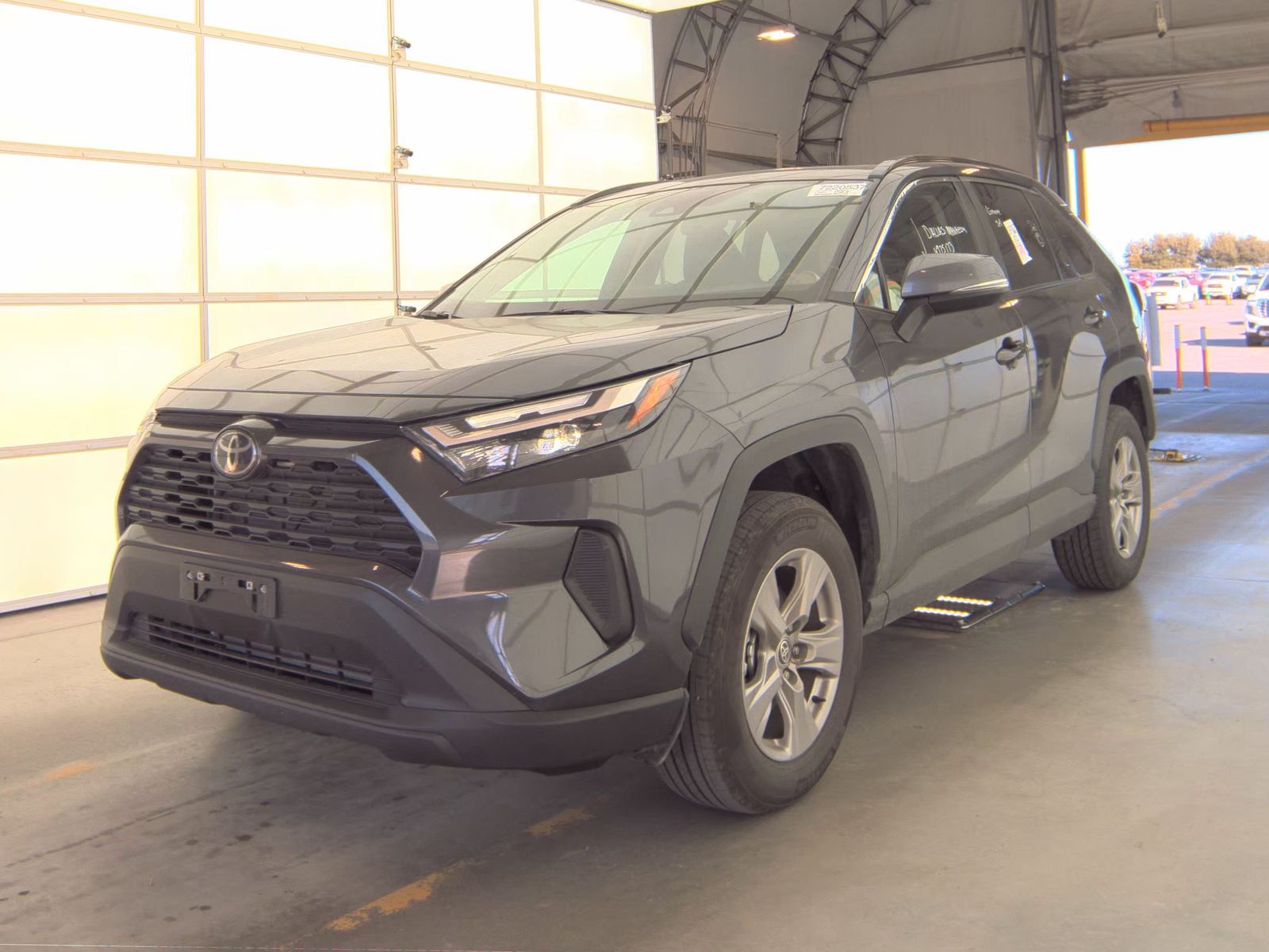 2025 Toyota RAV4 XLE AWD