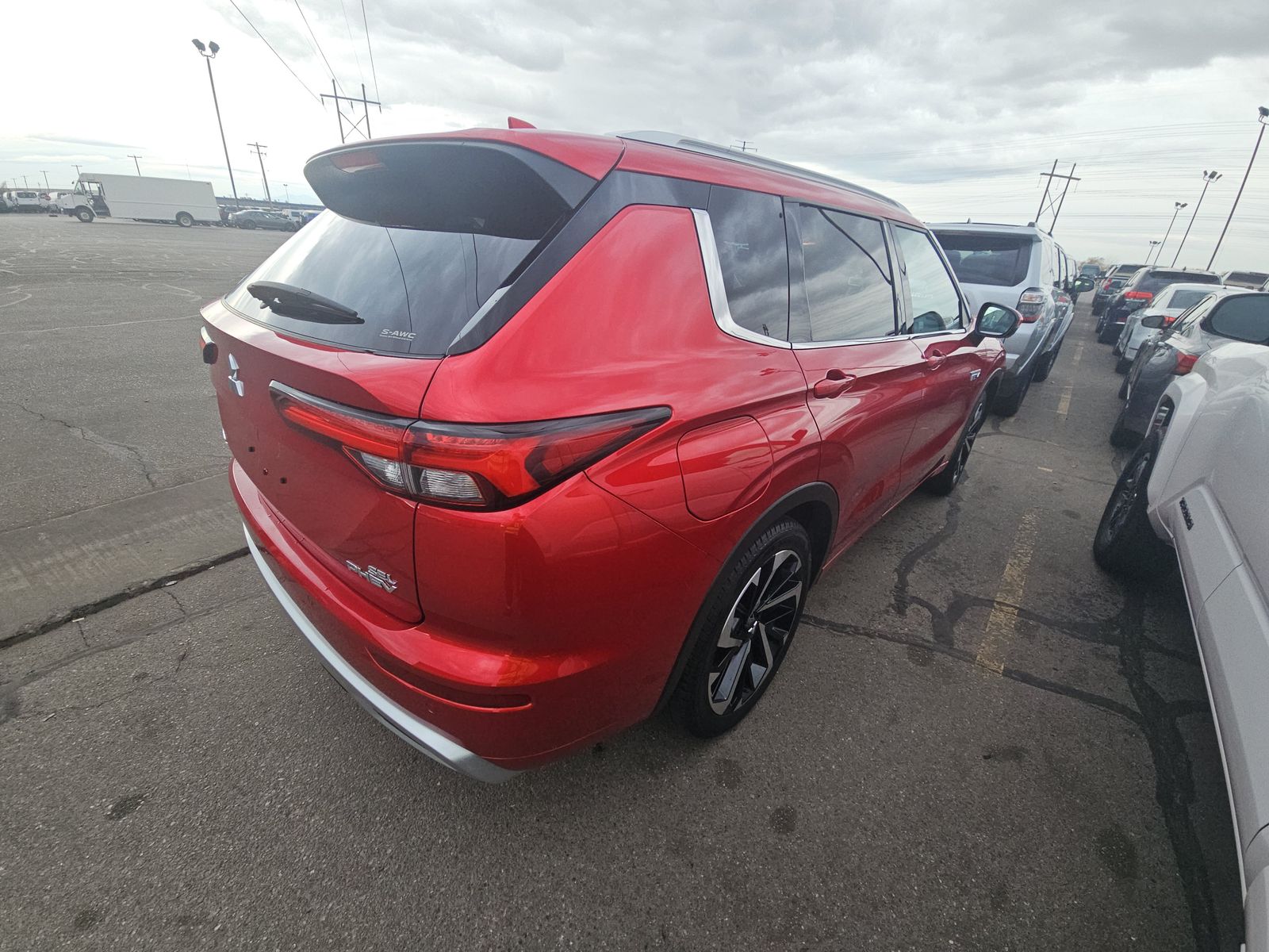 2024 Mitsubishi Outlander PHEV SEL Black Edition AWD