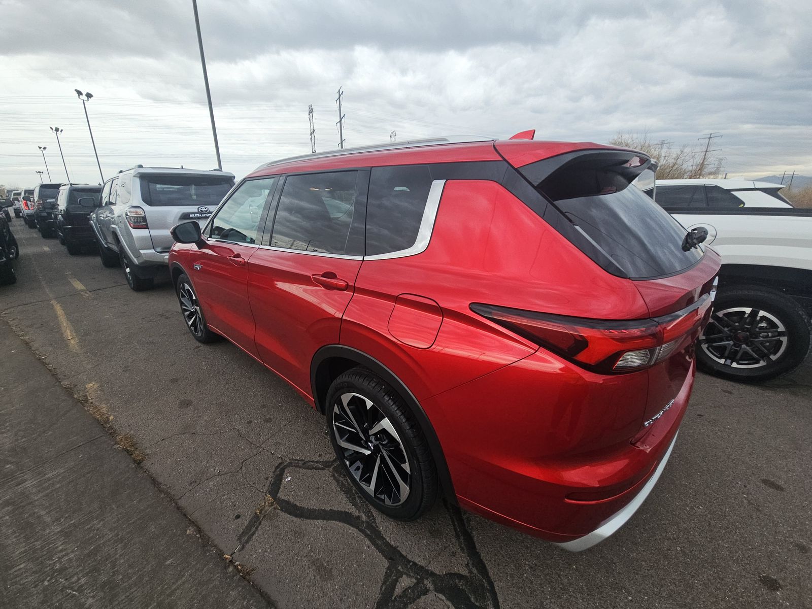 2024 Mitsubishi Outlander PHEV SEL Black Edition AWD