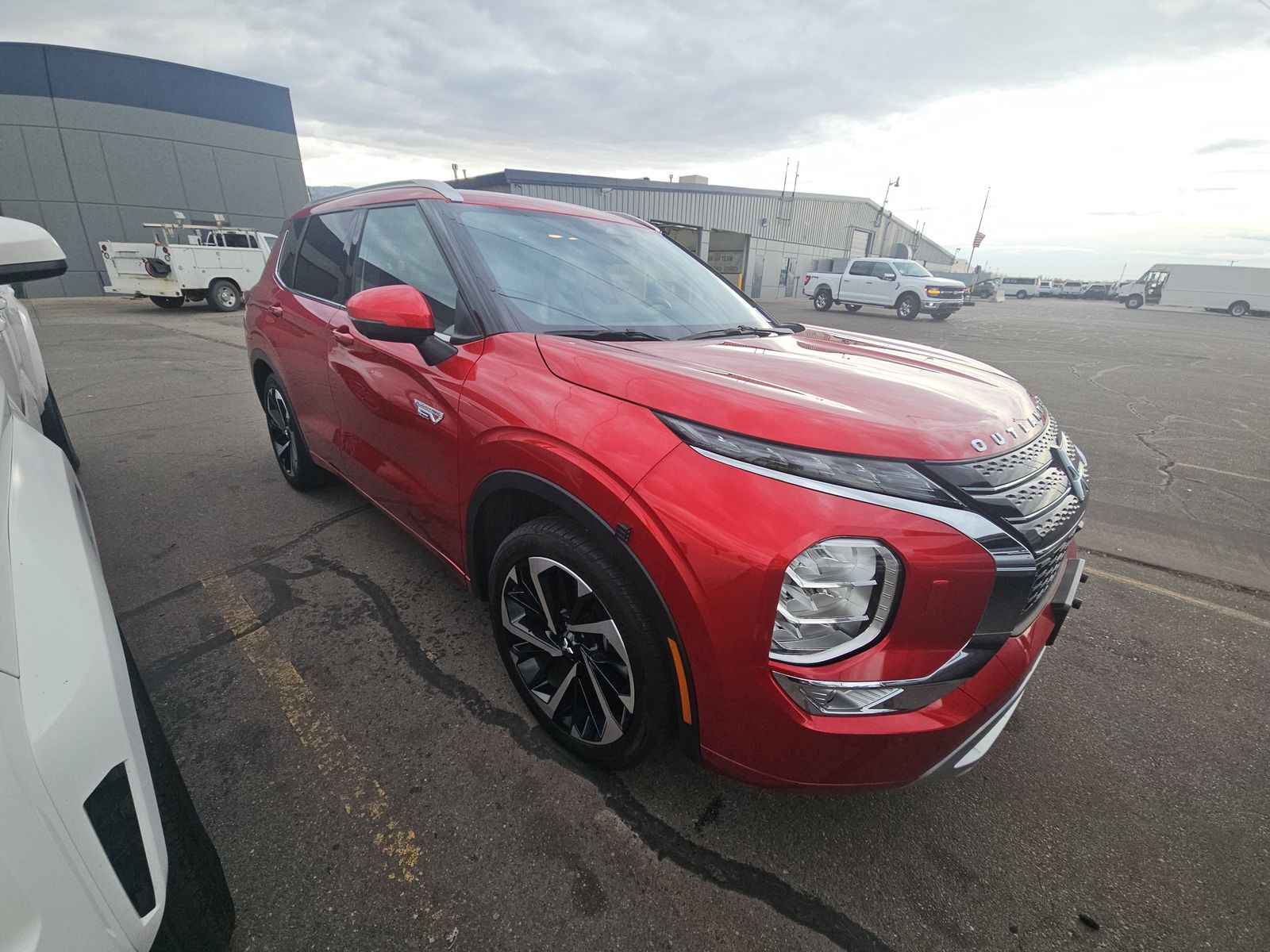 2024 Mitsubishi Outlander PHEV SEL Black Edition AWD