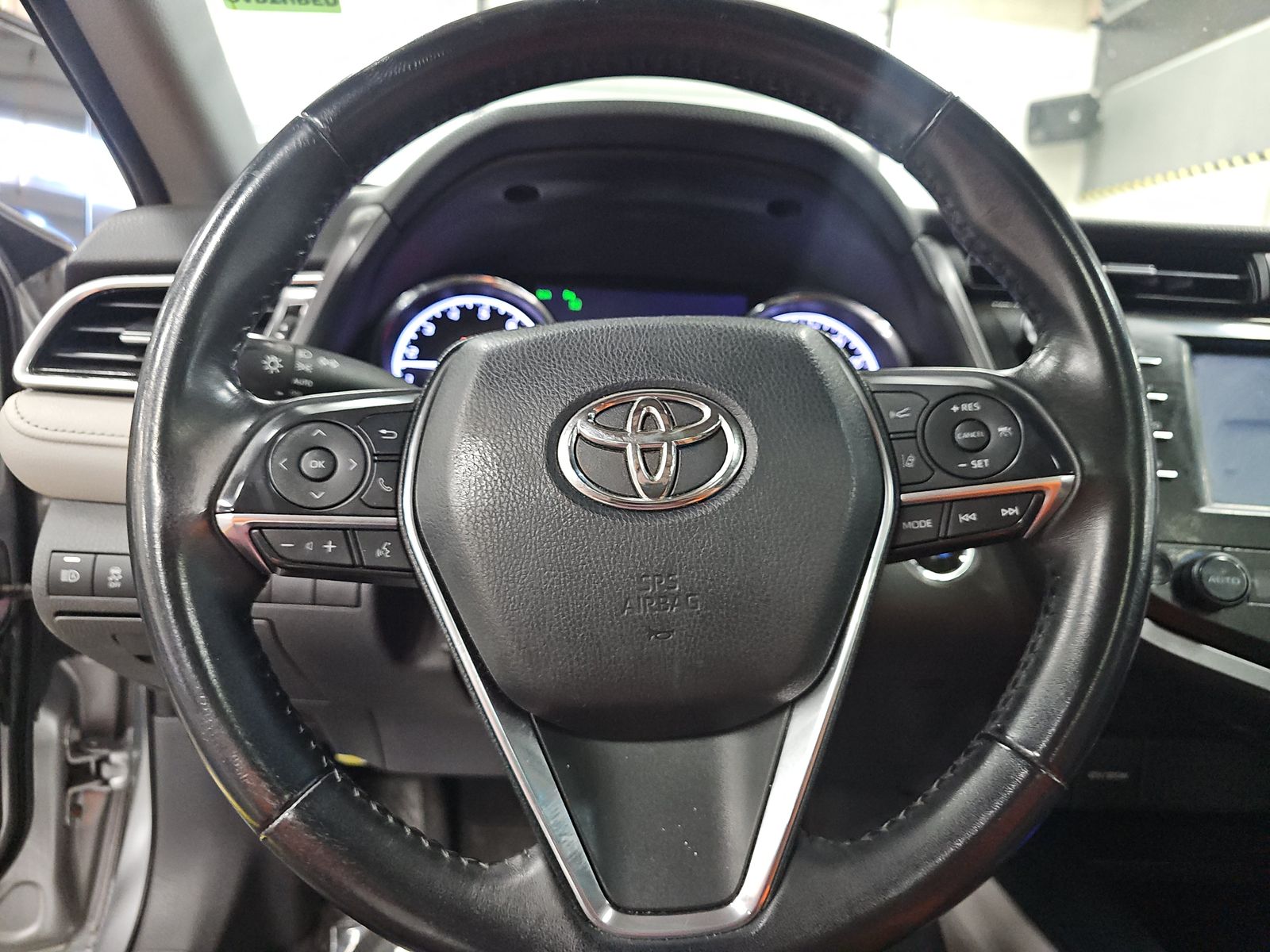 2018 Toyota Camry XLE FWD