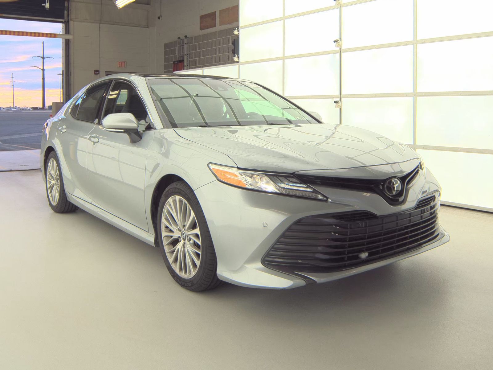 2018 Toyota Camry XLE FWD