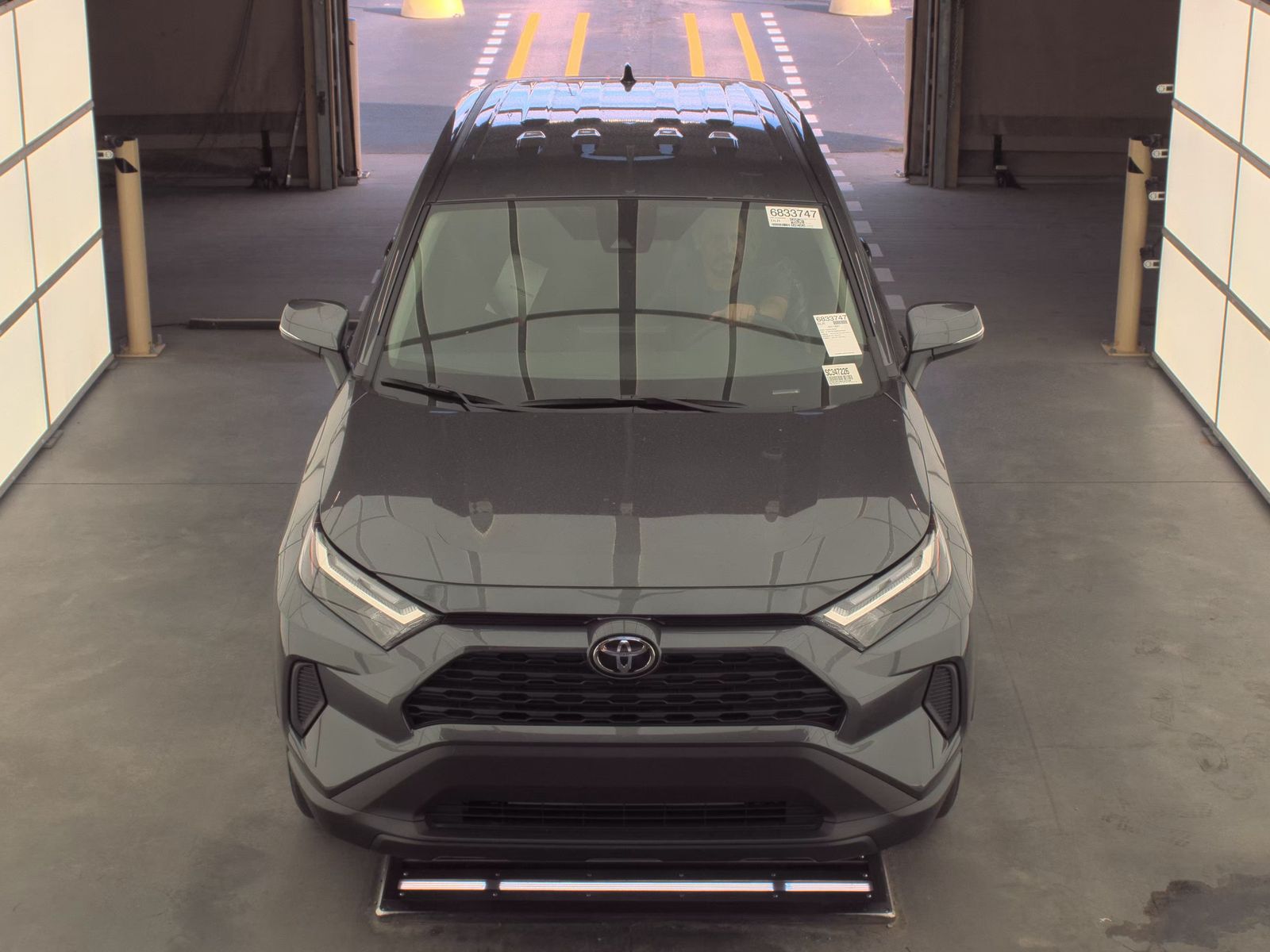 2025 Toyota RAV4 LE FWD