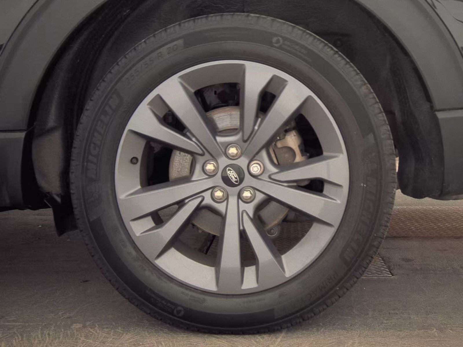 2023 Ford Explorer XLT AWD