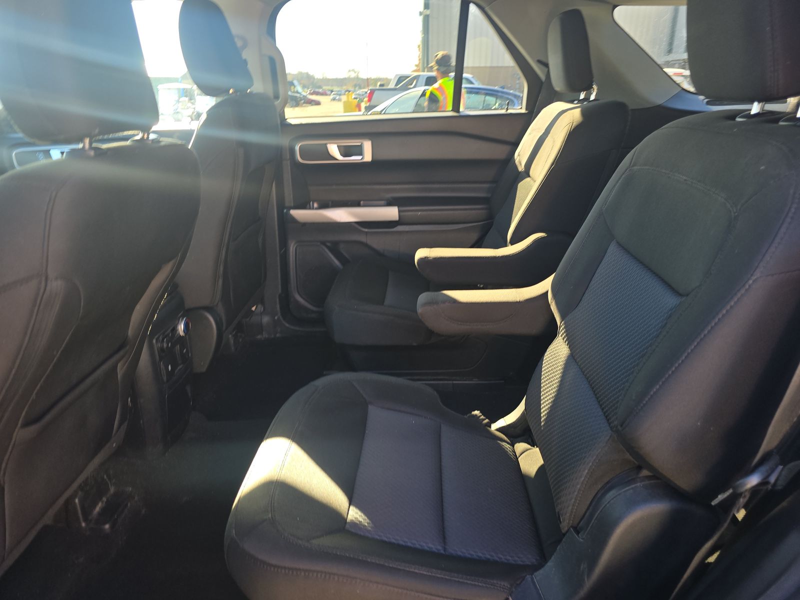 2022 Ford Explorer XLT RWD