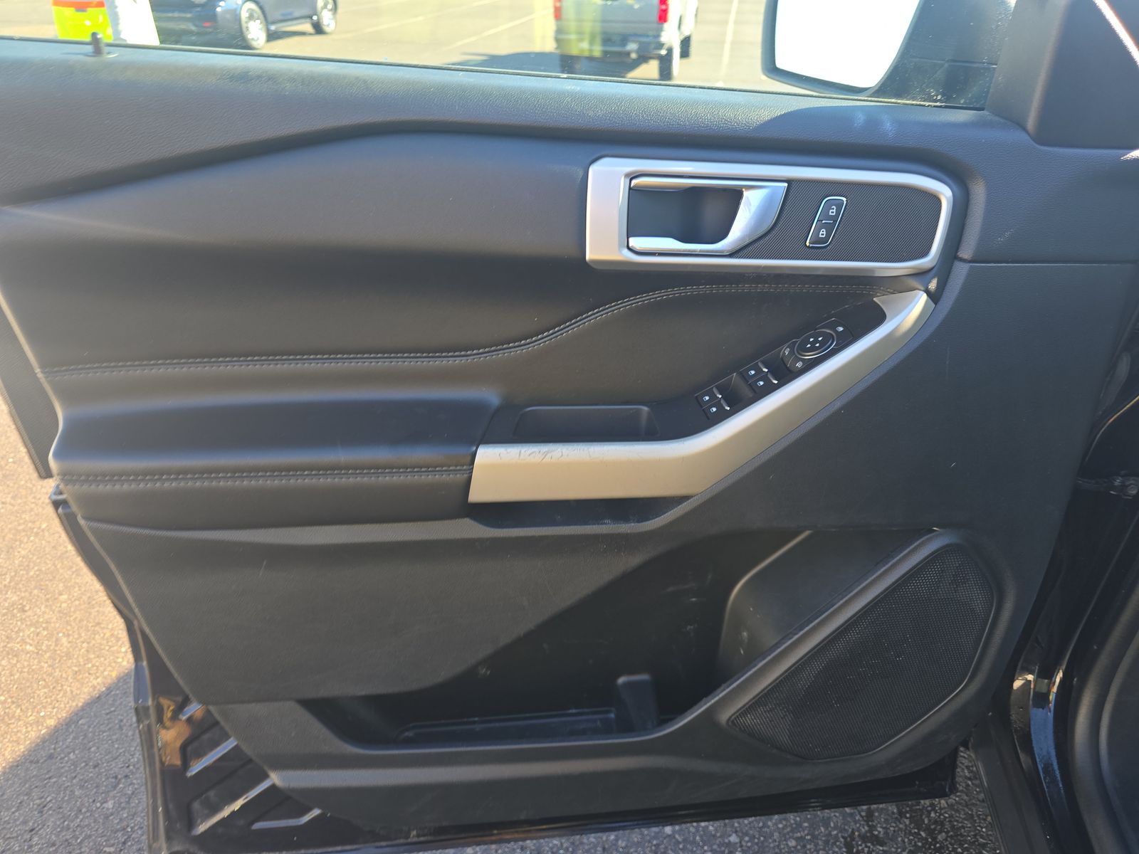 2022 Ford Explorer XLT RWD
