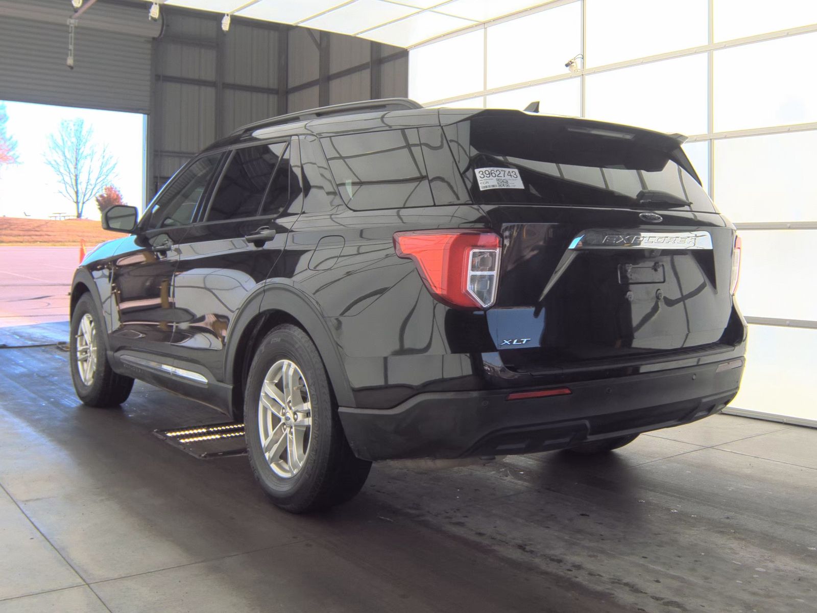 2022 Ford Explorer XLT RWD