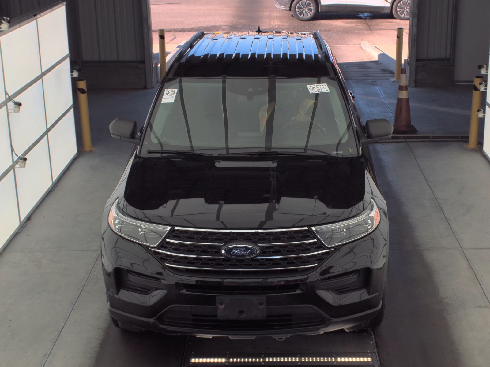 2022 Ford Explorer XLT RWD