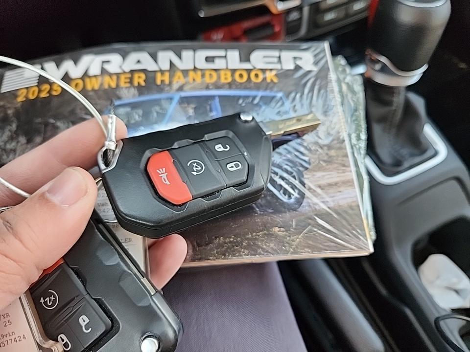 2025 Jeep Wrangler 4xe Willys AWD