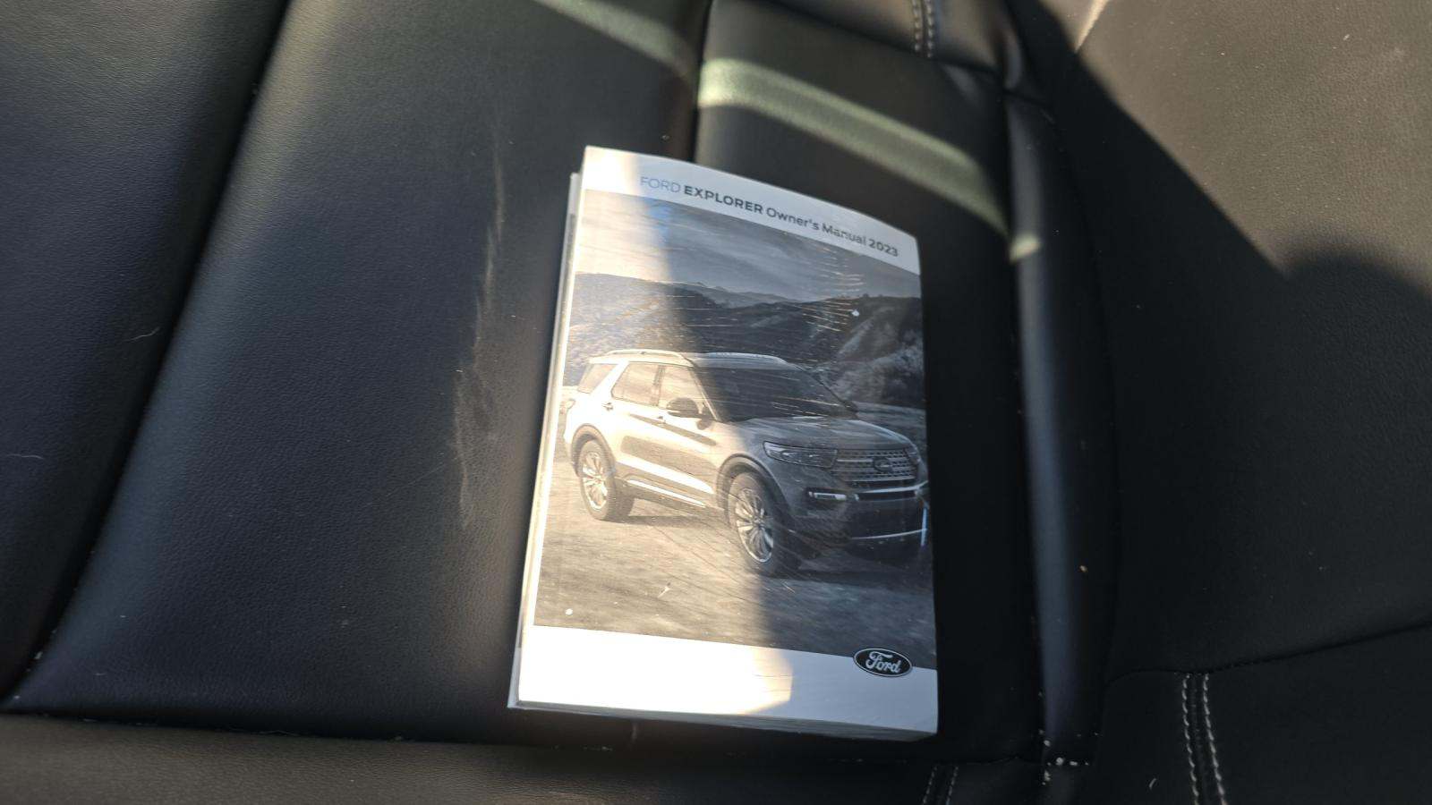 2023 Ford Explorer XLT AWD