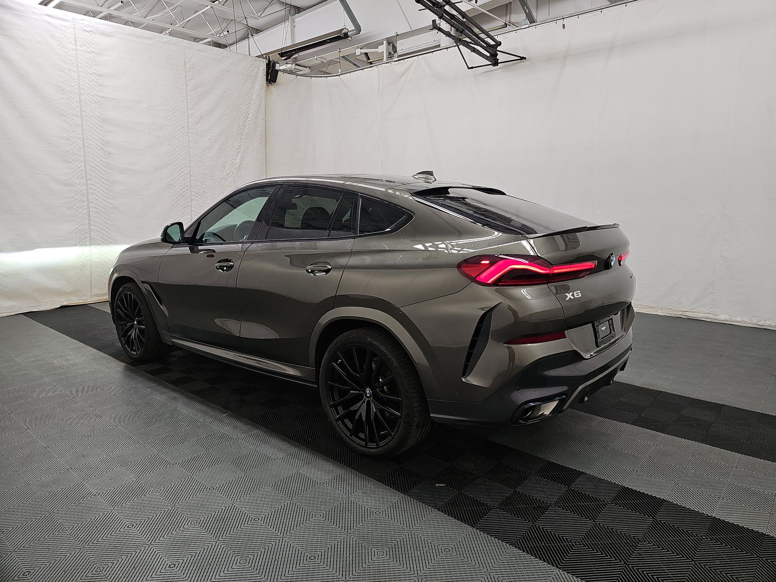 2023 BMW X6 xDrive40i AWD