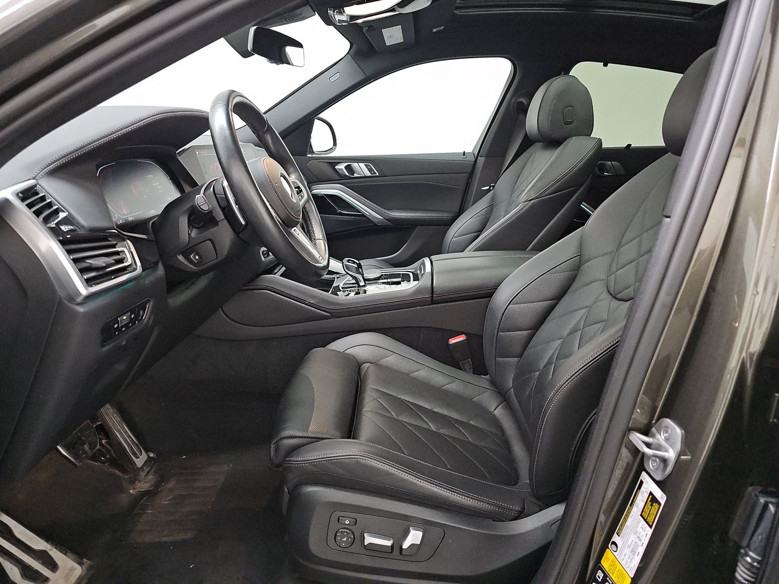 2023 BMW X6 xDrive40i AWD