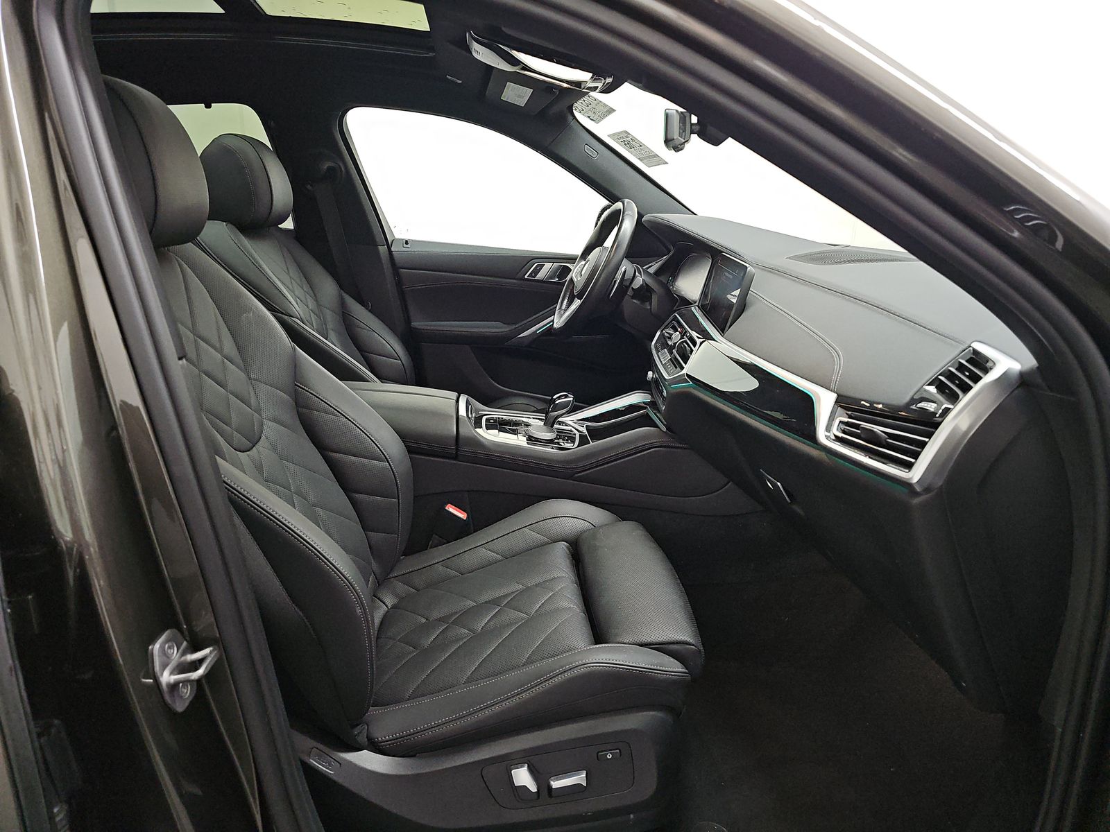 2023 BMW X6 xDrive40i AWD