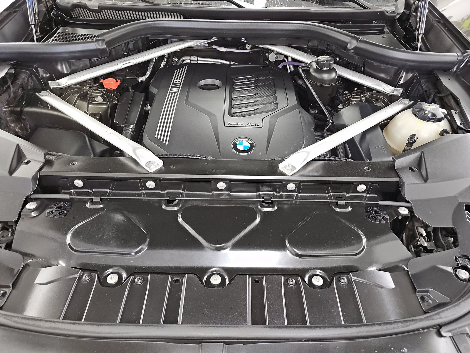 2023 BMW X6 xDrive40i AWD