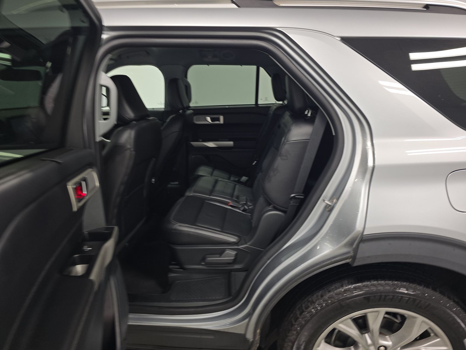 2023 Ford Explorer Limited AWD