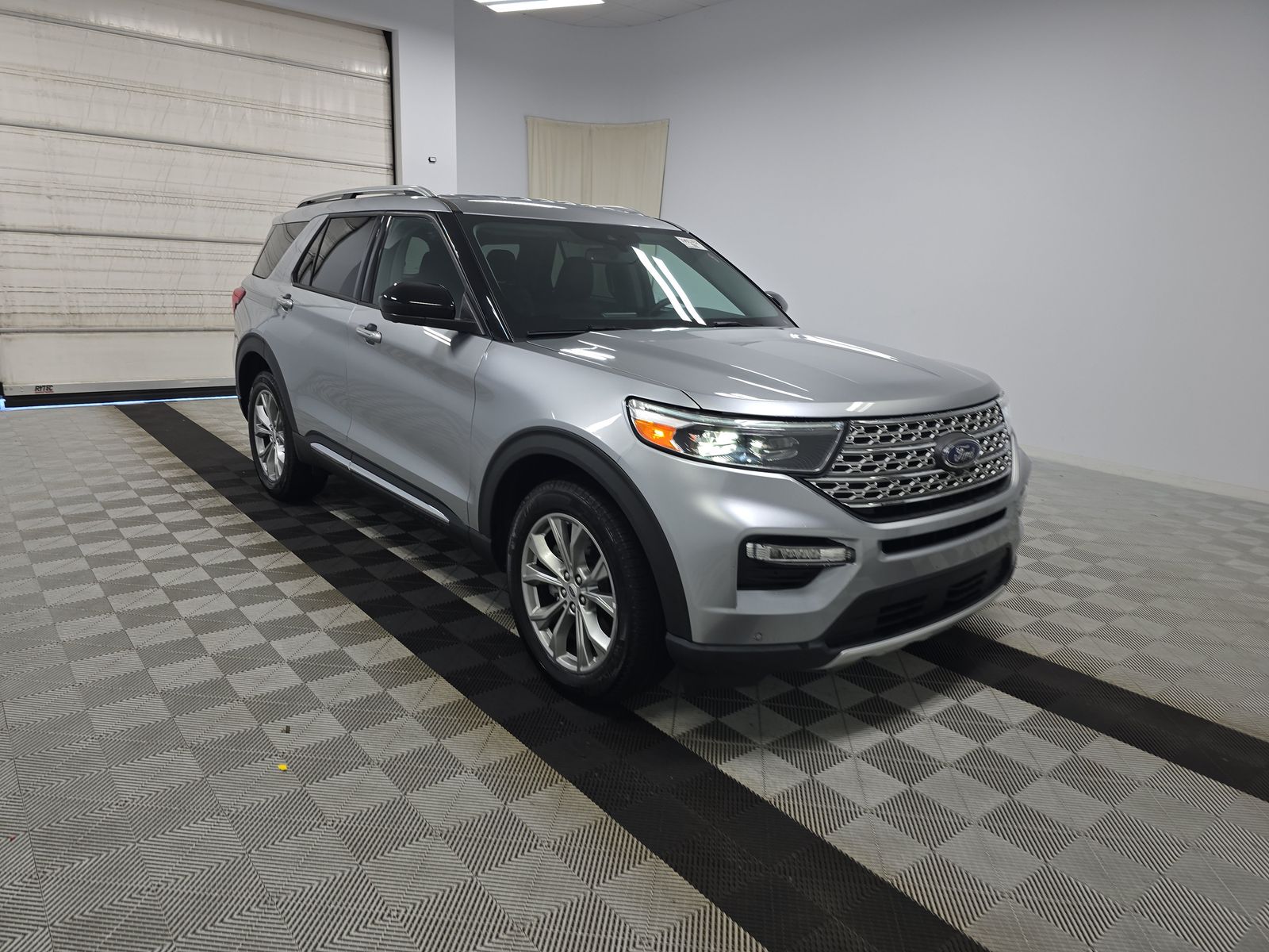 2023 Ford Explorer Limited AWD