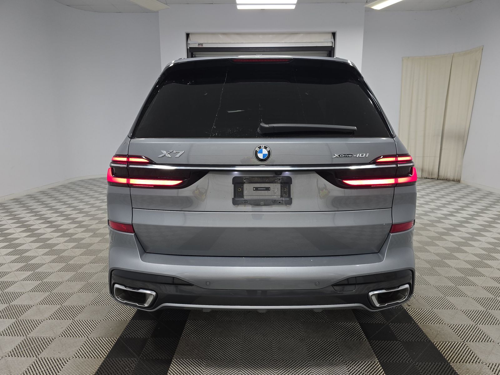 2025 BMW X7 xDrive40i AWD