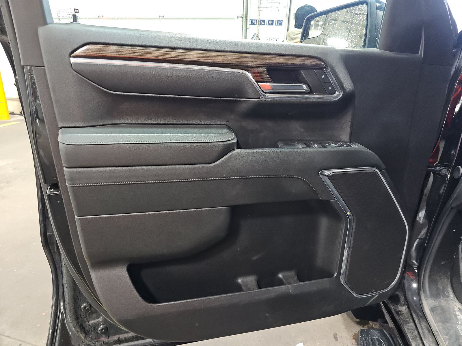 2024 Chevrolet Silverado 1500 RST AWD