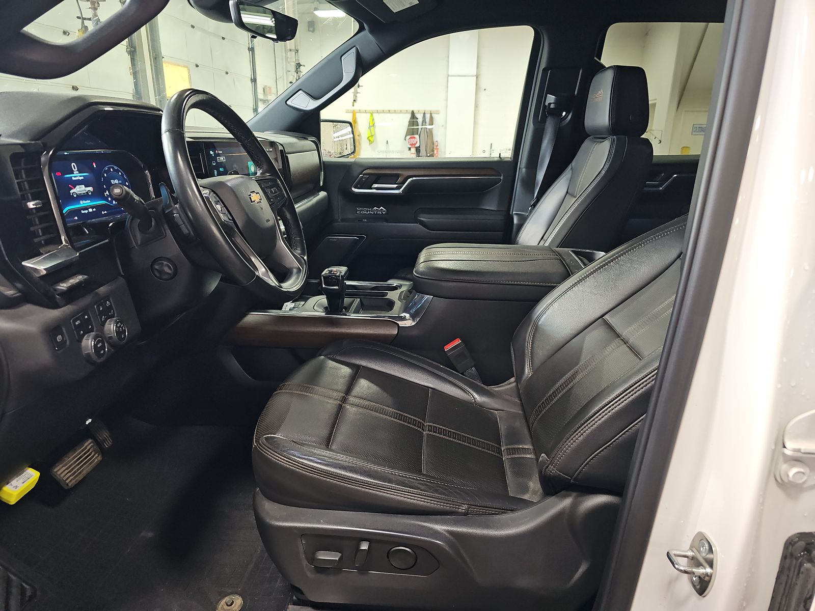 2023 Chevrolet Silverado 1500 High Country AWD