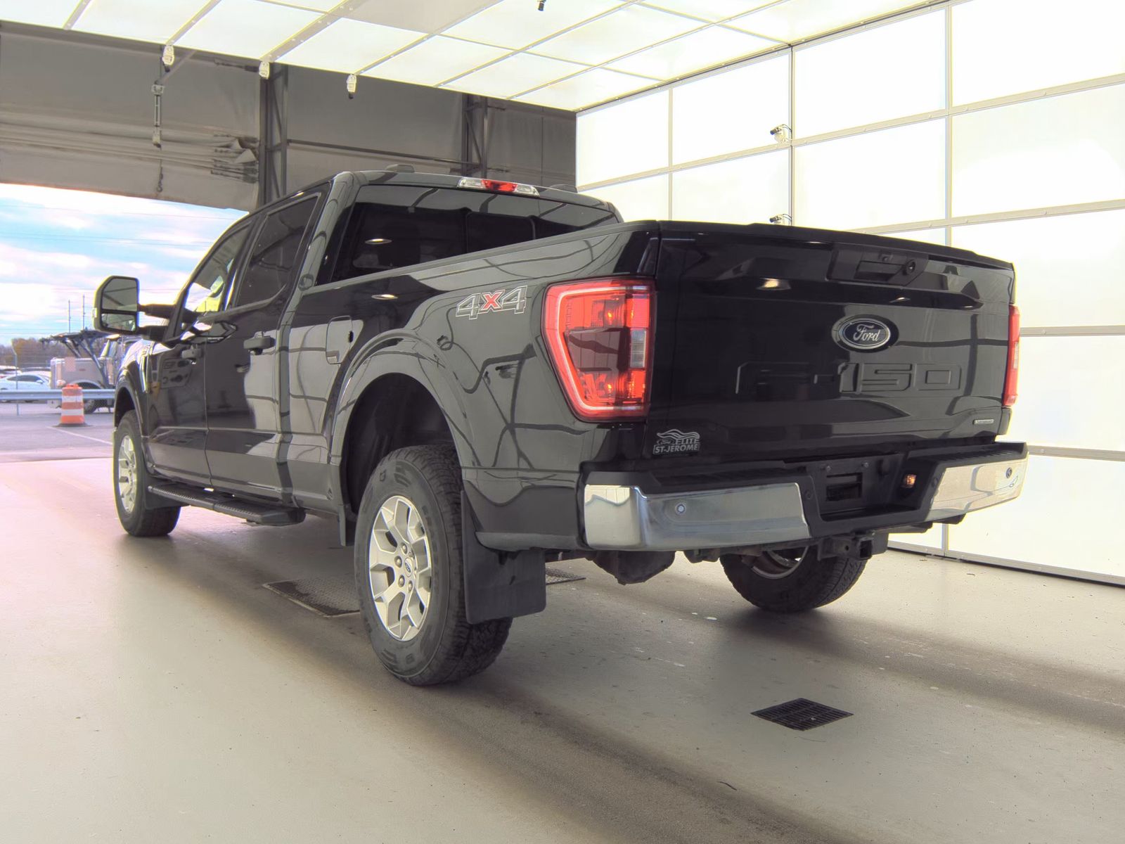 2022 Ford F-150 XLT AWD