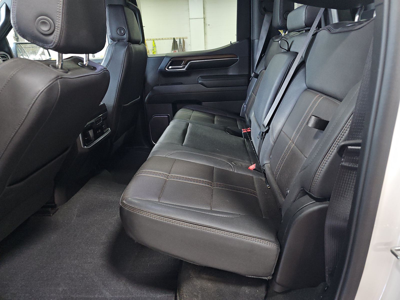 2023 Chevrolet Silverado 1500 High Country AWD