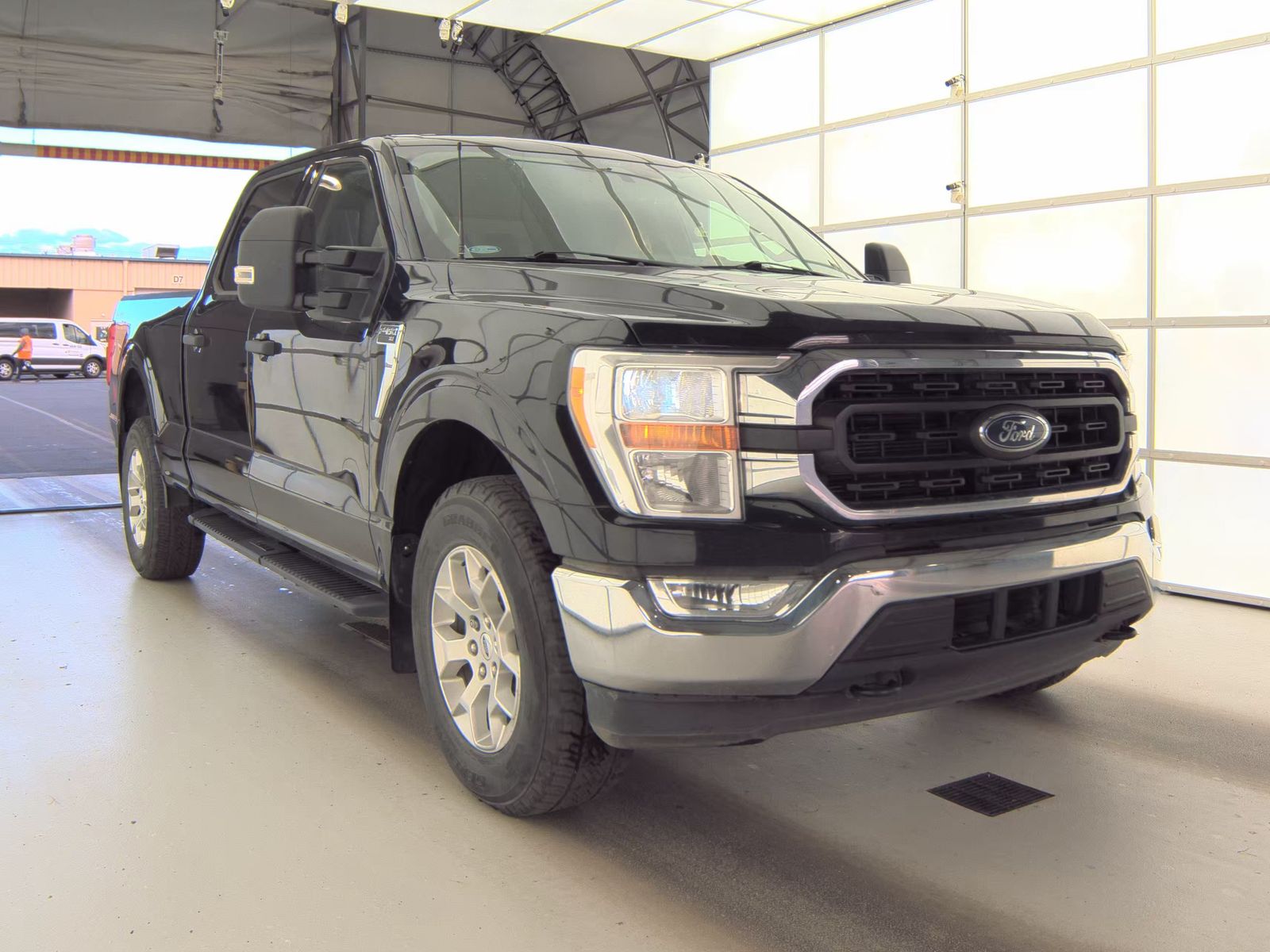 2022 Ford F-150 XLT AWD