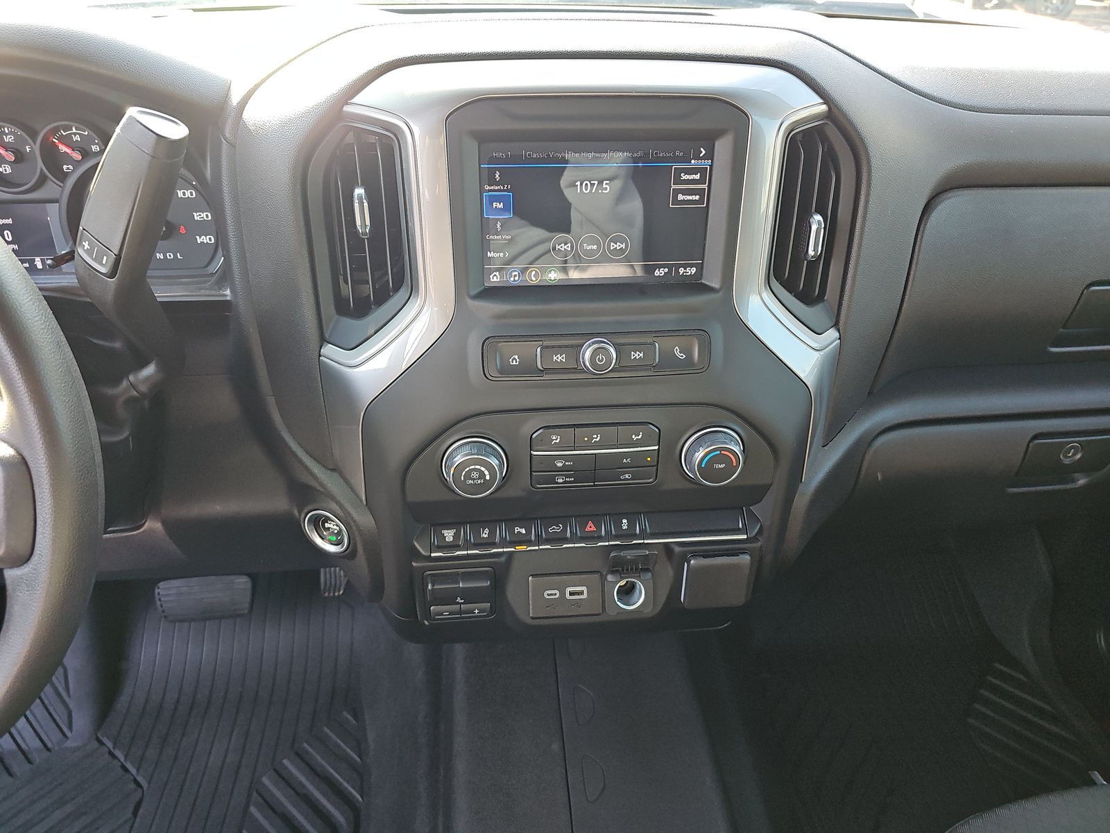 2024 Chevrolet Silverado 2500HD Custom AWD