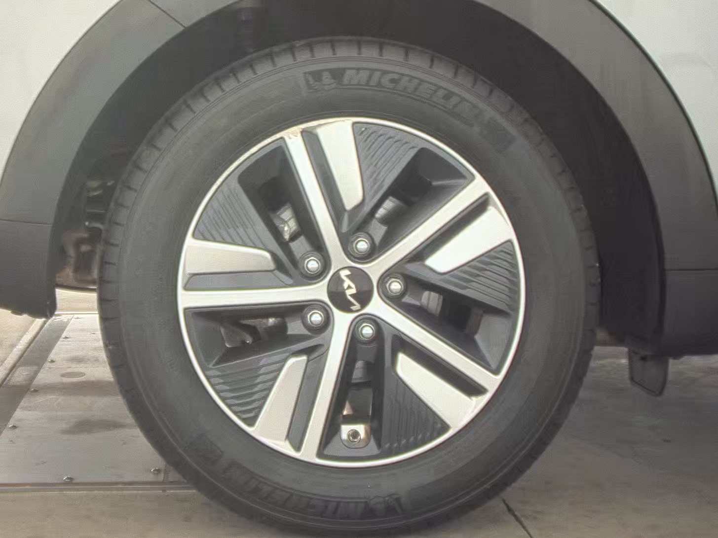 2022 Kia Niro LXS SE FWD