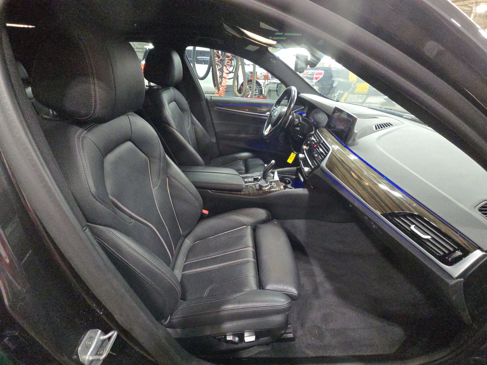 2020 BMW 5 Series 530i RWD