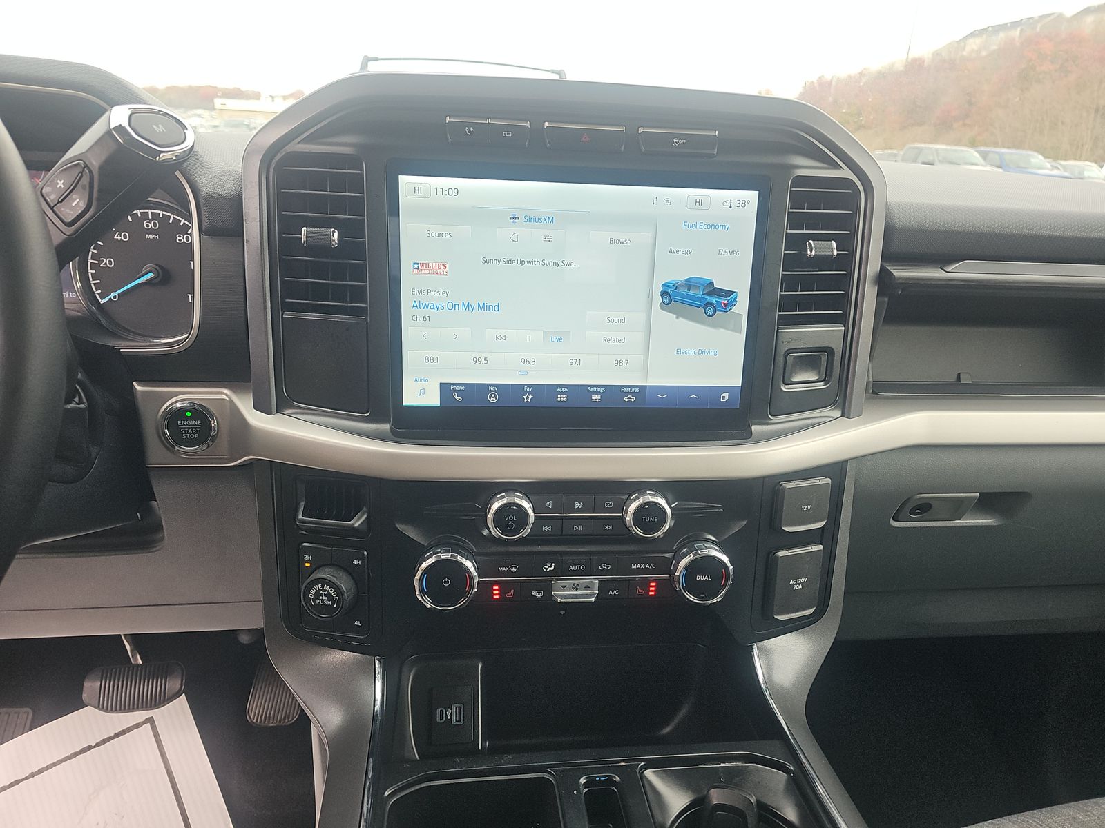 2023 Ford F-150 Hybrid XLT AWD