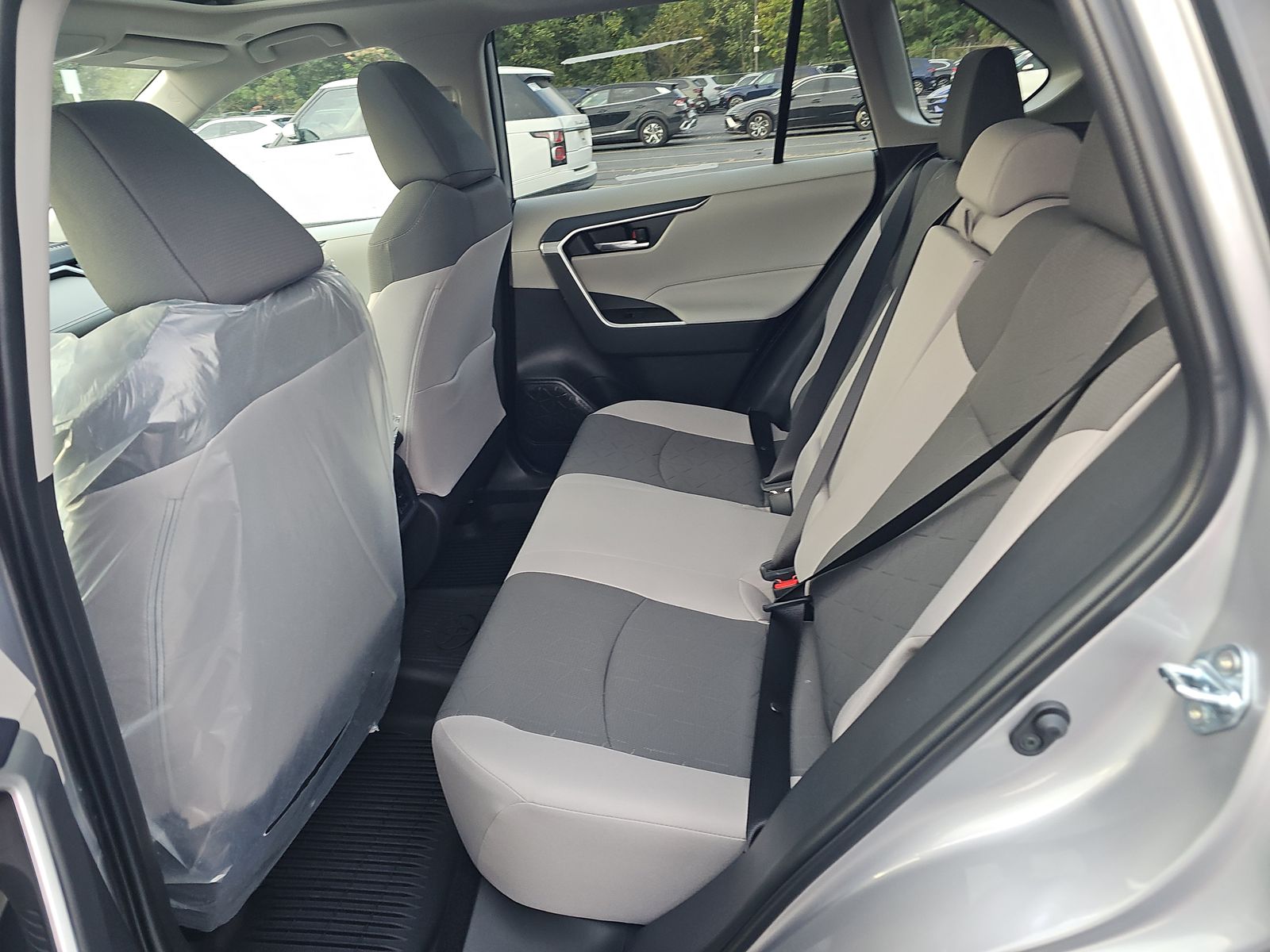 2025 Toyota RAV4 XLE FWD