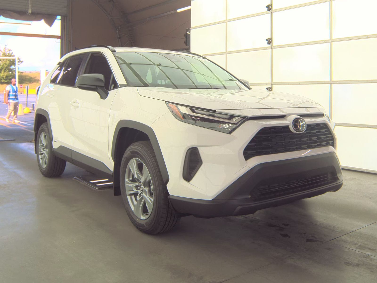 2025 Toyota RAV4 Hybrid LE AWD