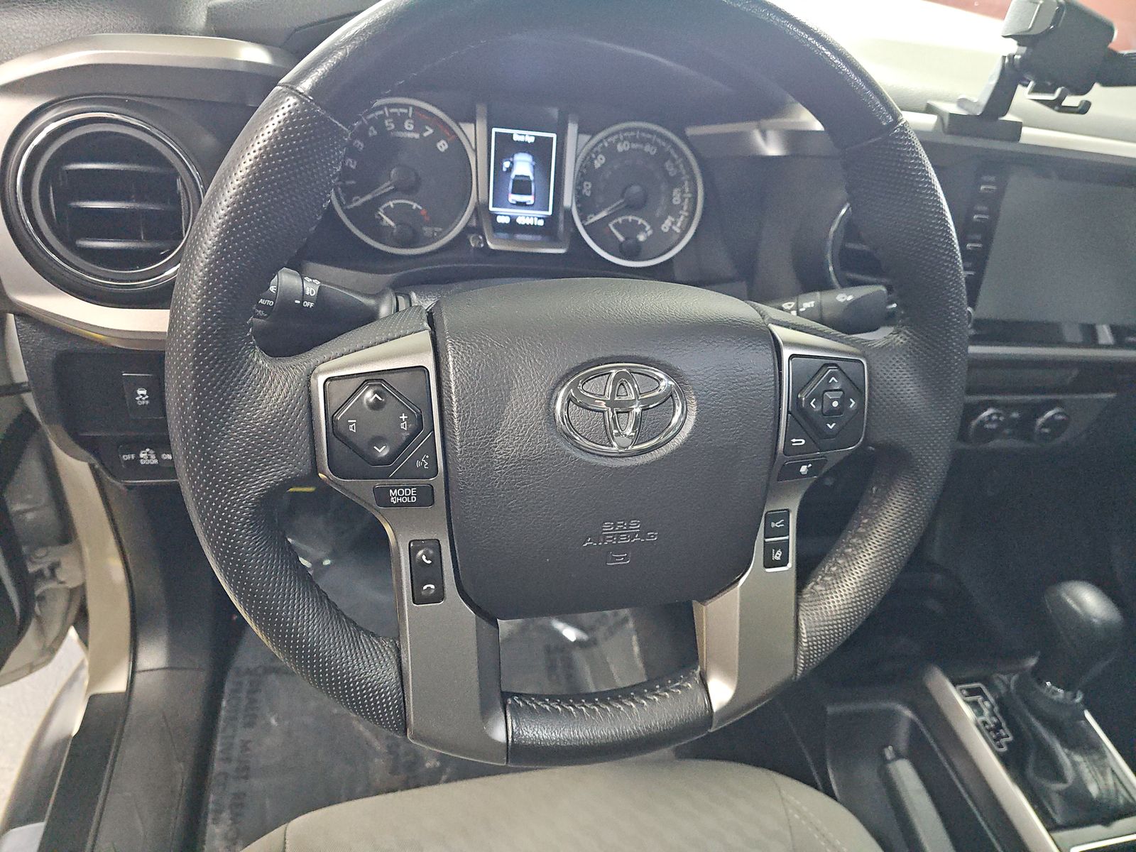 2022 Toyota Tacoma SR5 AWD