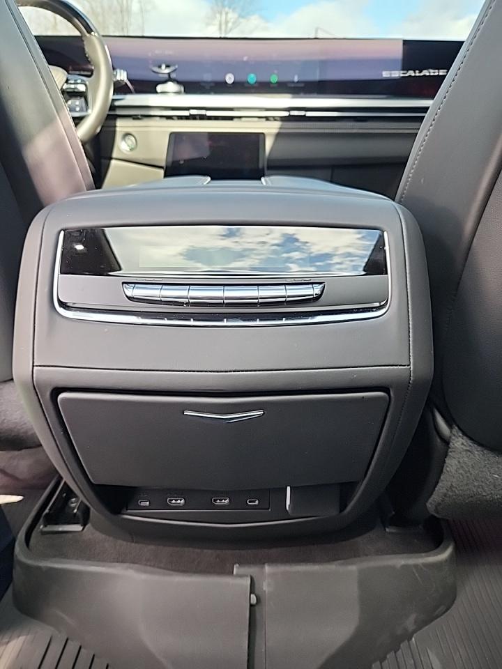 2025 Cadillac Escalade V-Series AWD