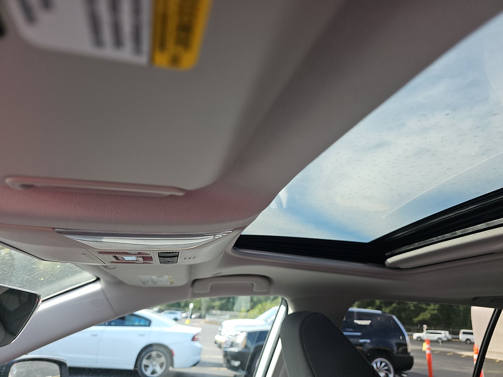 2025 Toyota RAV4 XLE FWD