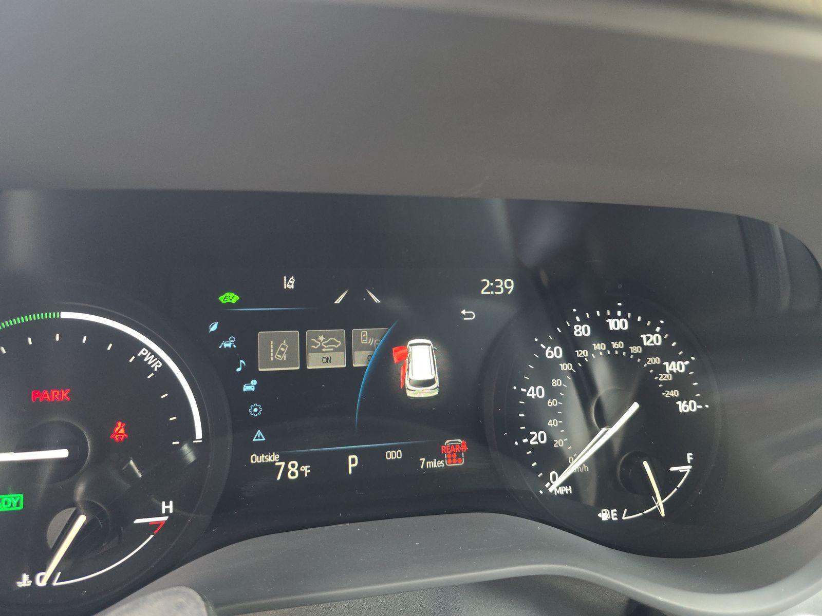 2025 Toyota Sienna XLE FWD